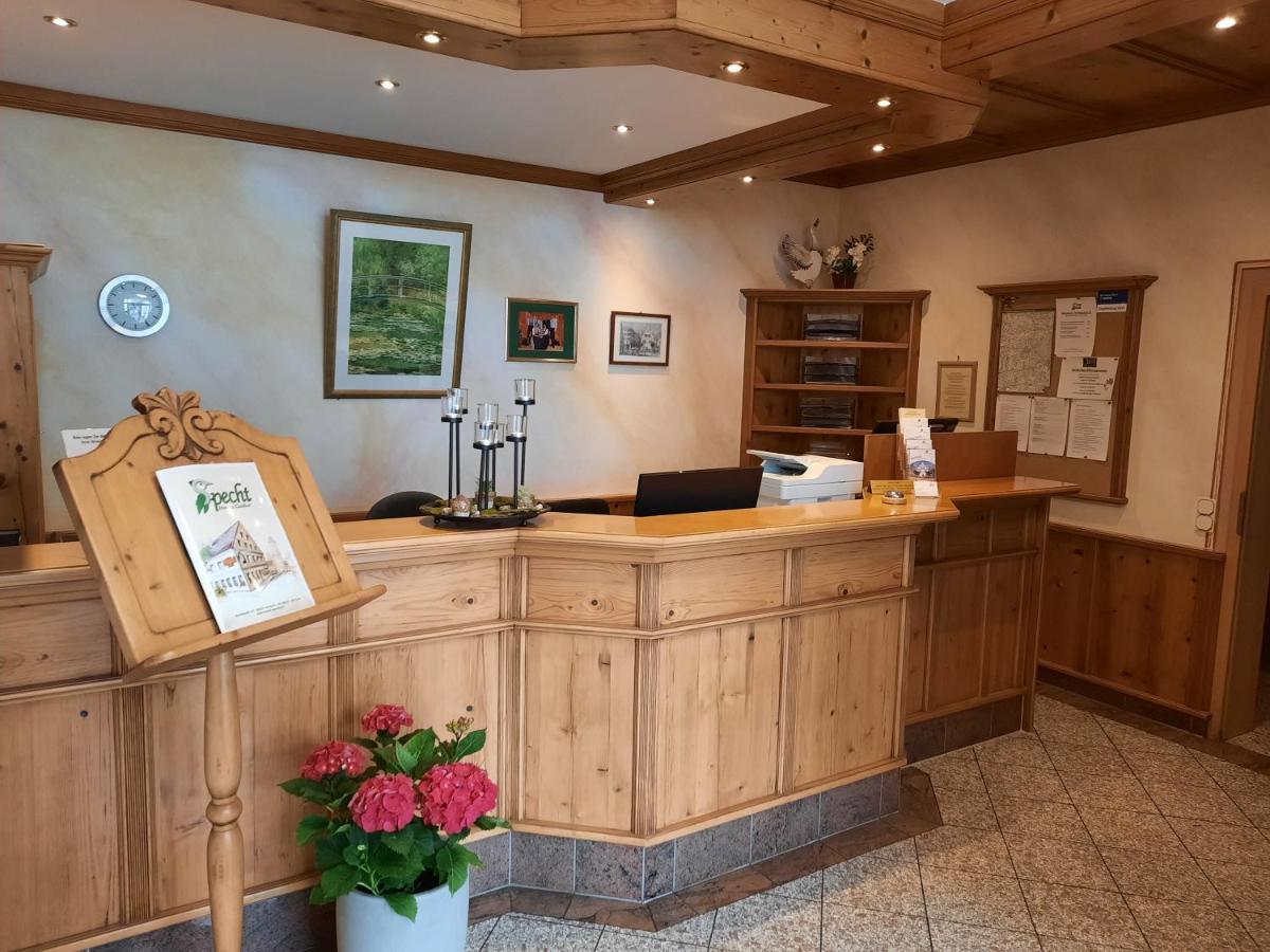 Hotel Gasthof Specht アイヒャッハ エクステリア 写真