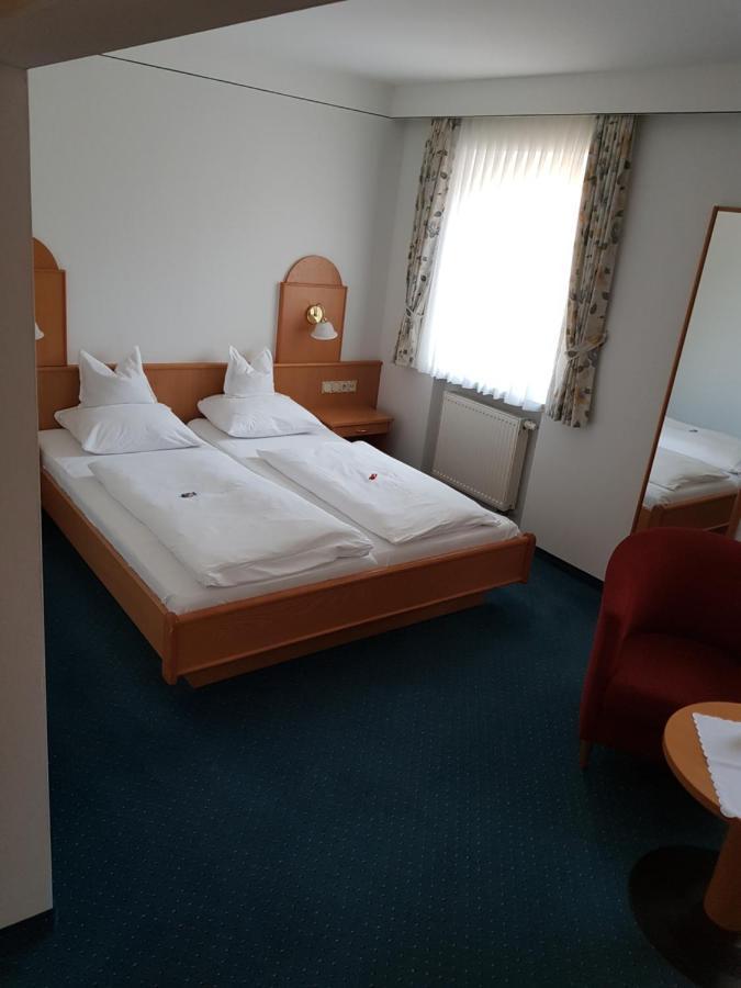 Hotel Gasthof Specht アイヒャッハ エクステリア 写真